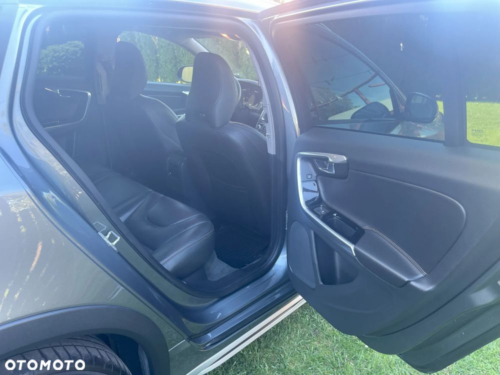 Volvo V60 Cross Country D4 Drive-E Summum - 19
