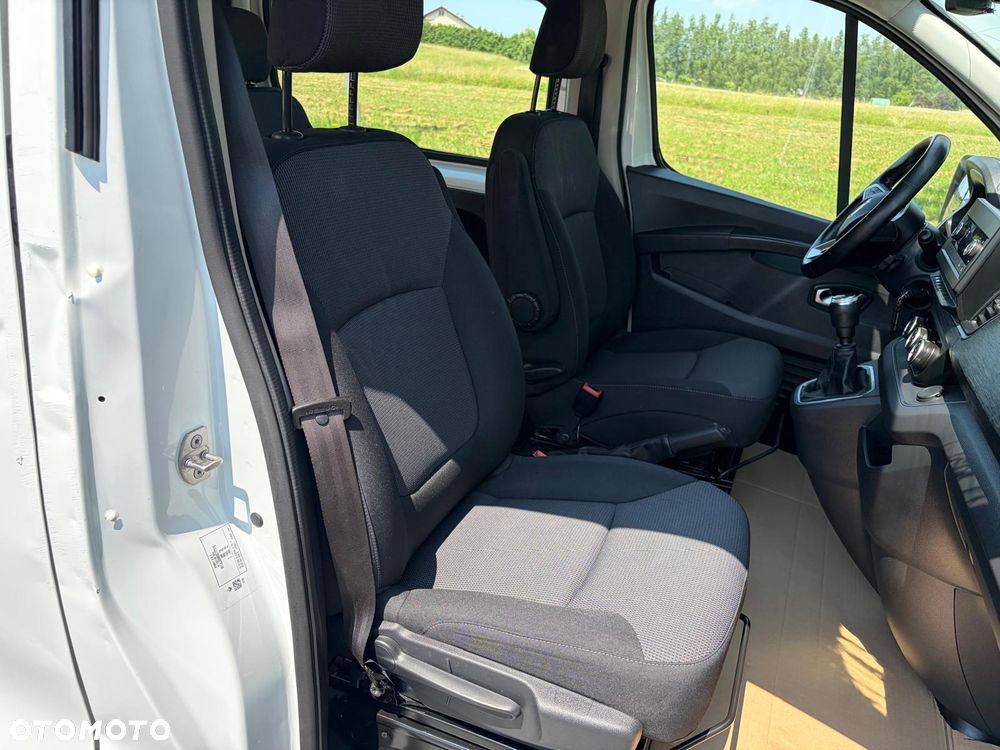 Renault Trafic - 12