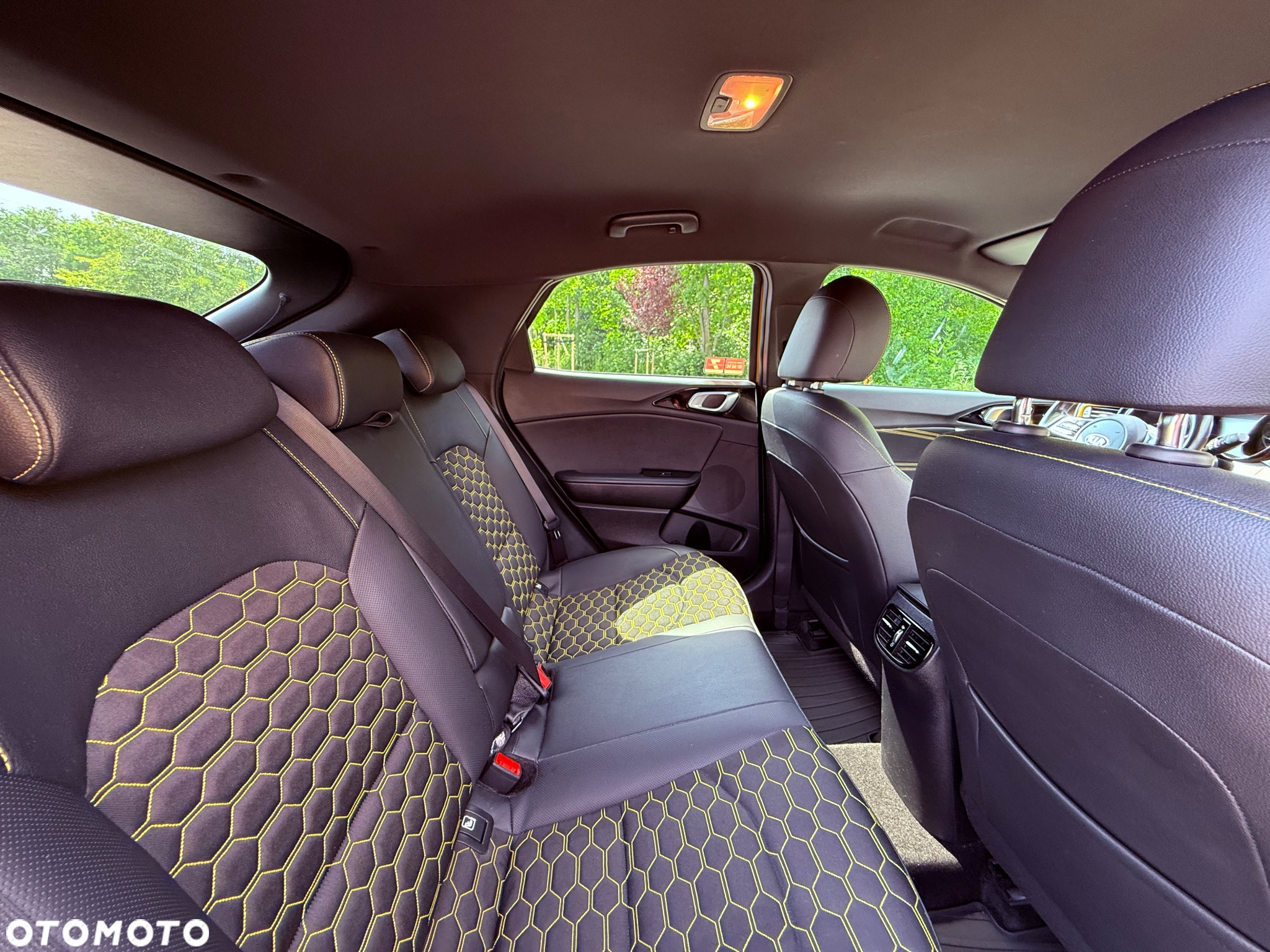Kia XCeed 1.6 T-GDI L Business Line DCT - 10