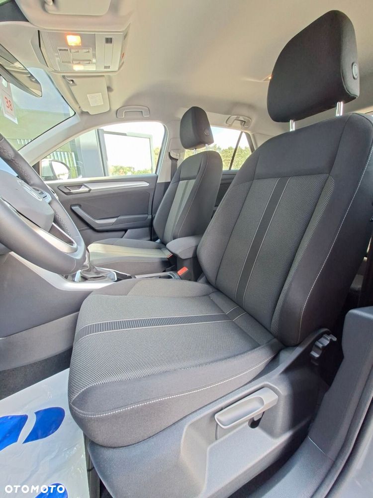 Volkswagen T-Roc - 11