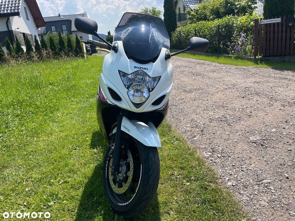Suzuki GSX - 7
