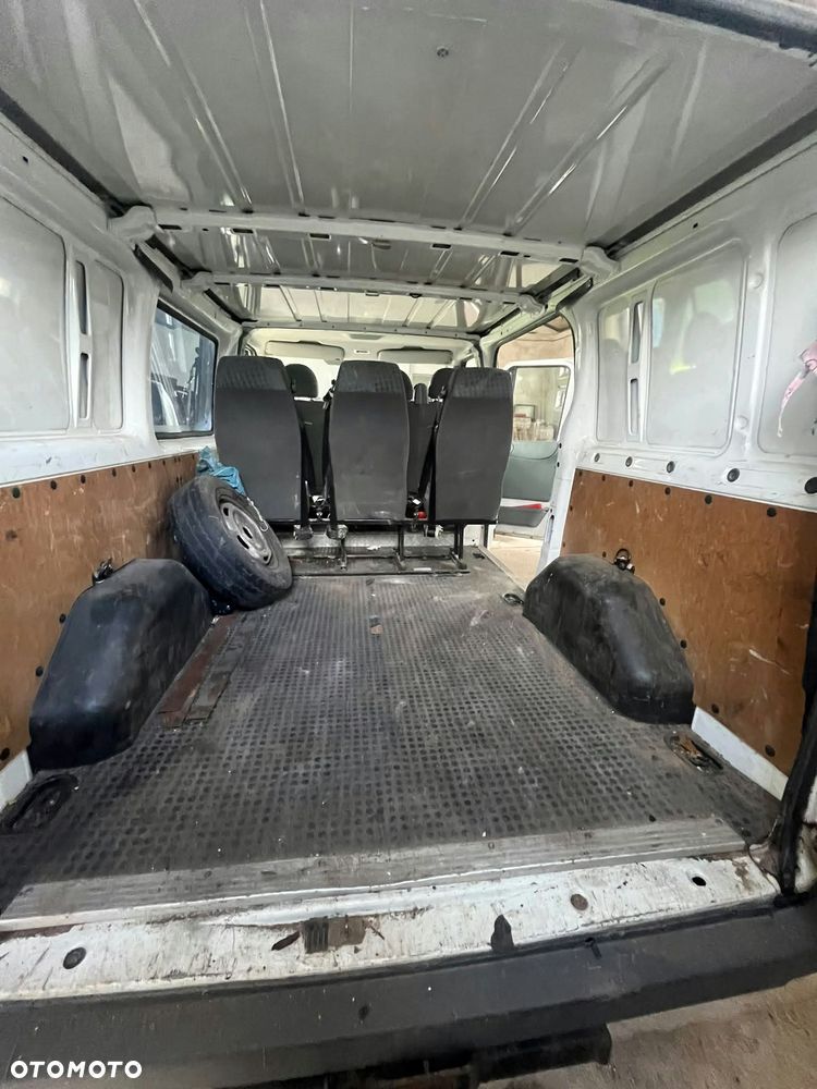 Ford Transit - 6