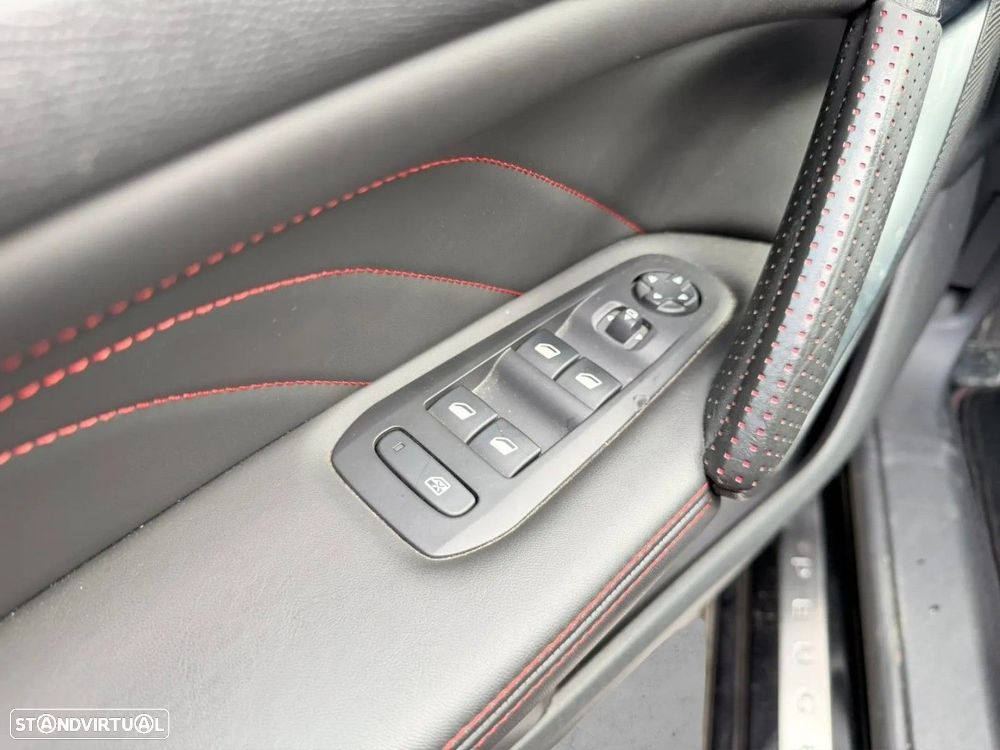 Peugeot 308 1.2 PureTech GT Line - 22