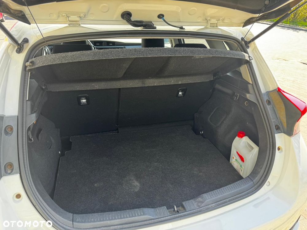 Toyota Auris 1.6 Premium - 10
