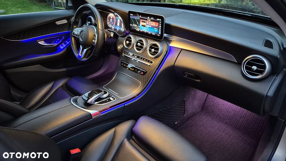 Mercedes-Benz Klasa C 300 d T 9G-TRONIC Avantgarde - 32