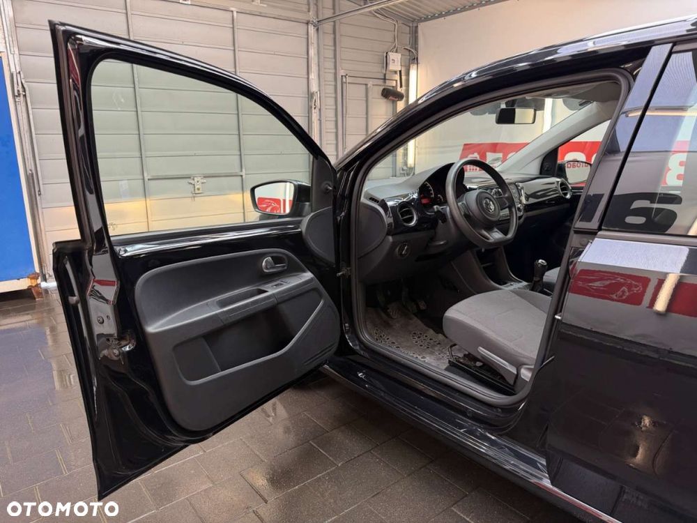 Volkswagen up! - 18