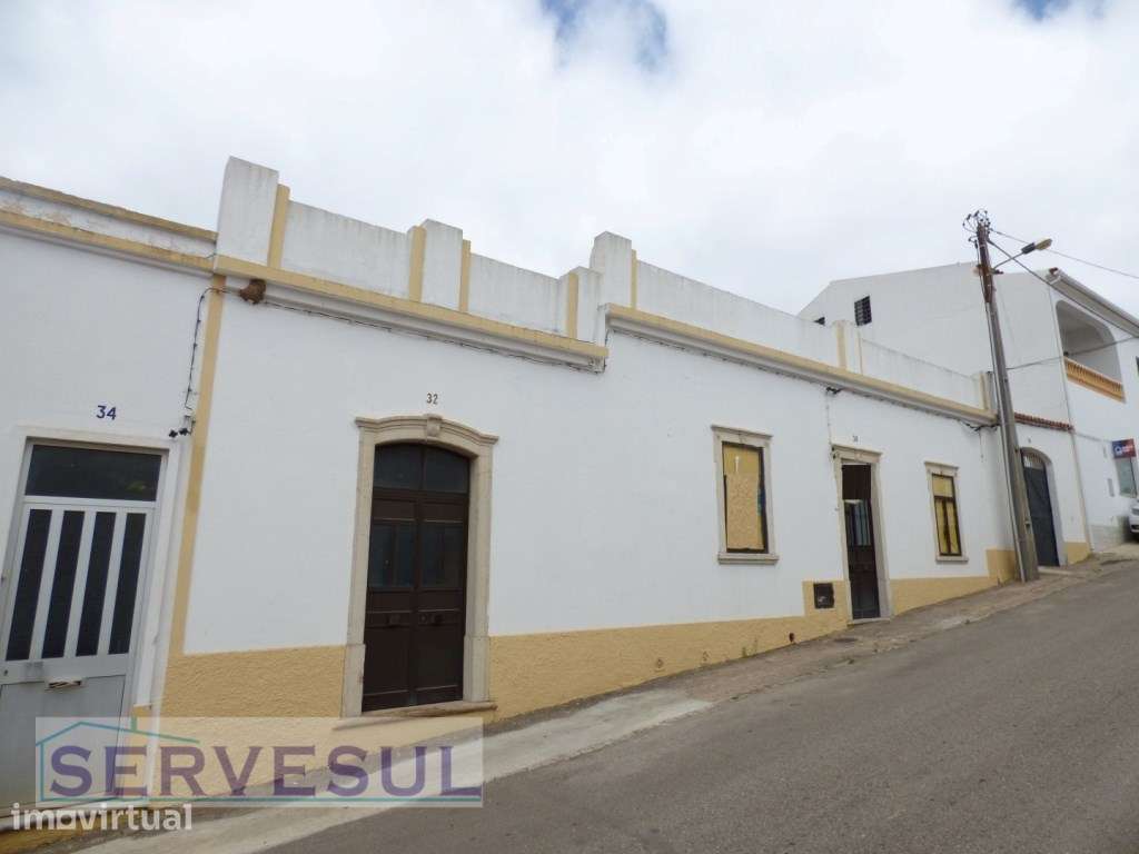 Moradia tradicional geminada de 3 quartos com quintal e terraço, in... - Grande imagem: 2/23