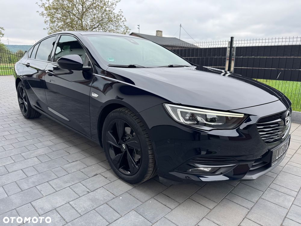 Opel Insignia 2.0 BiTurbo 4x4 Exclusive - 3