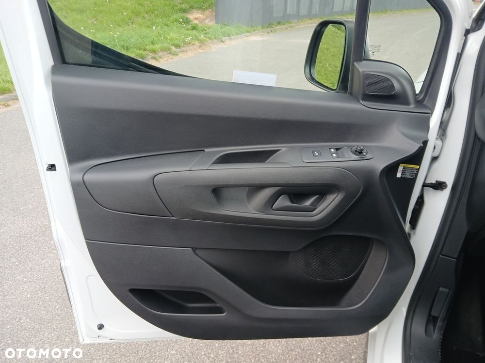 Toyota PROACE CITY - 36