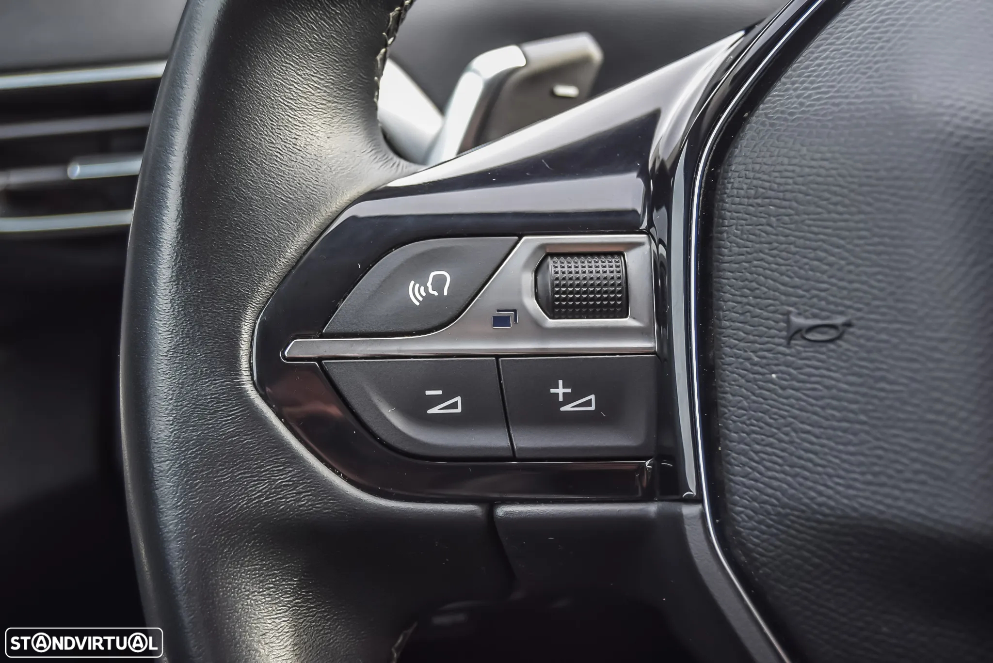 Peugeot 3008 1.6 Hybrid4 Allure Pack e-EAT8 - 15