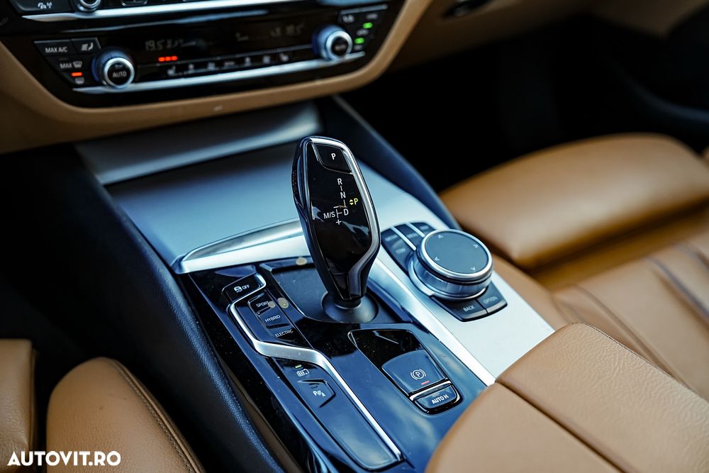 BMW Seria 5 520e AT PHEV - 27