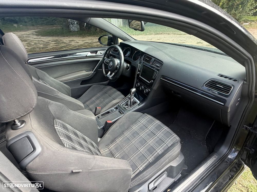 VW Golf 2.0 TDI GTD DSG - 35