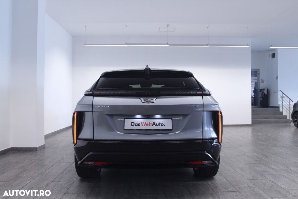 Cadillac Lyriq - 7