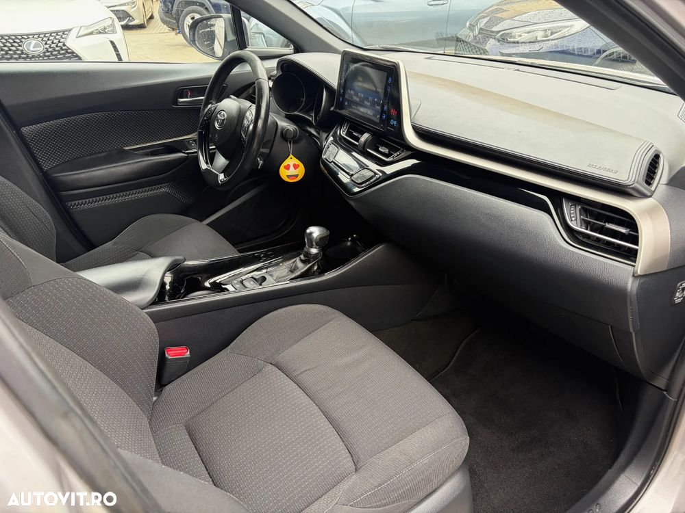 Toyota C-HR - 7