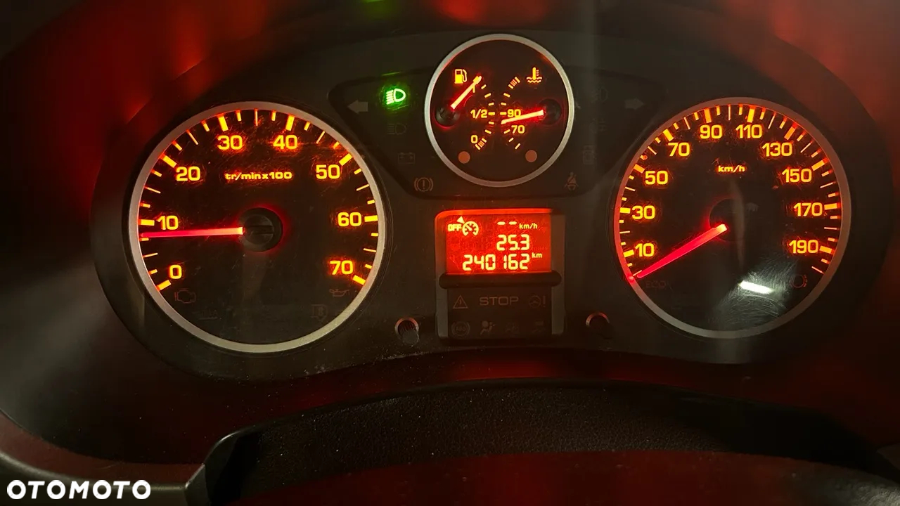 Citroën Berlingo ver-1-6-bluehdi-feel - 12