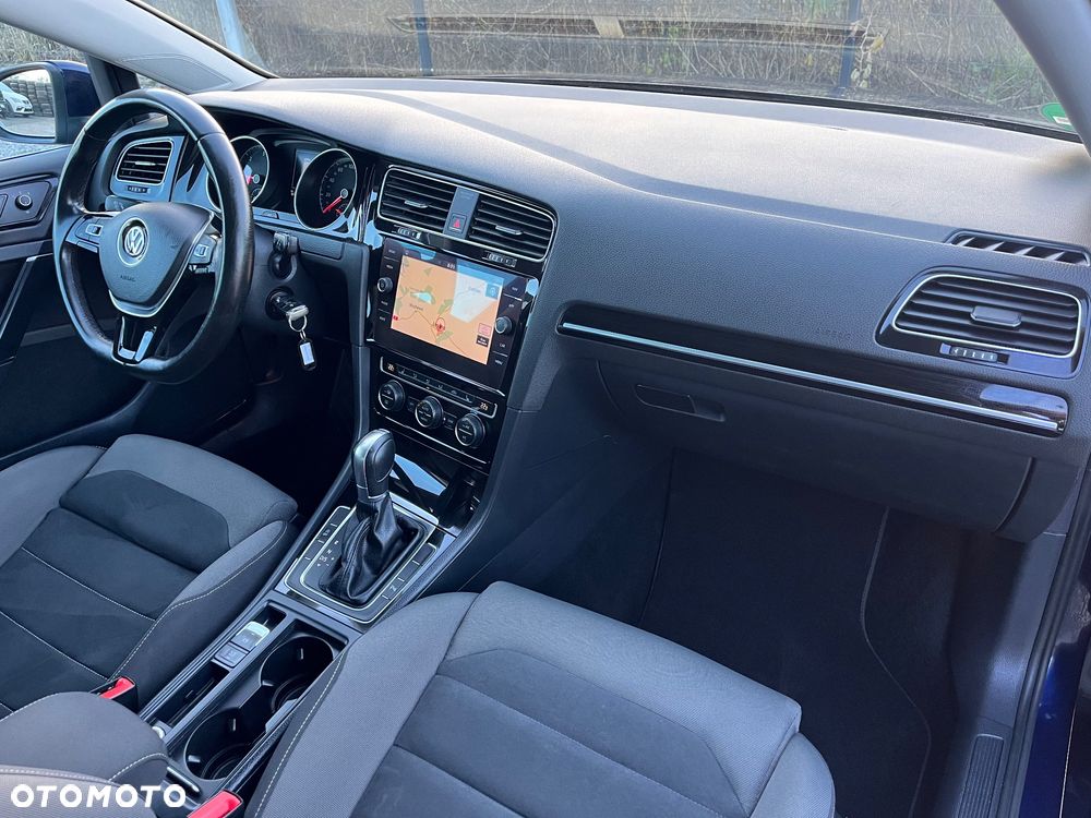 Volkswagen Golf 2.0 TDI BlueMotion Technology DSG Highline - 21