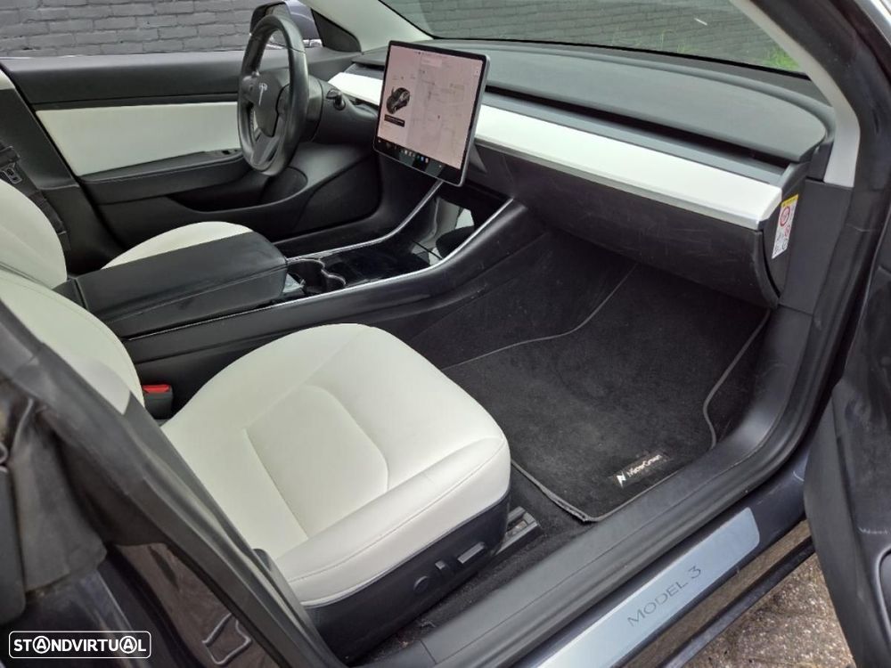 Tesla Model 3 AWD Dual Motor Performance - 7