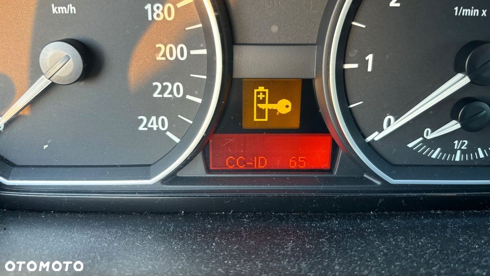 BMW Seria 1 120i - 8