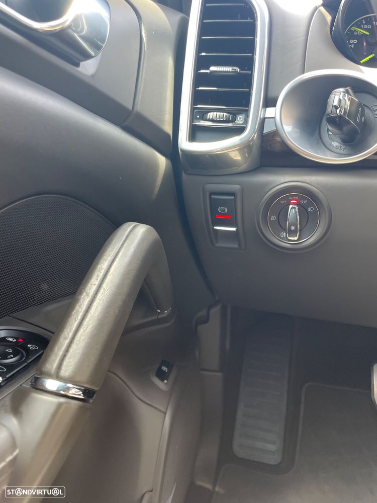 Porsche Cayenne S Tiptronic S - 13