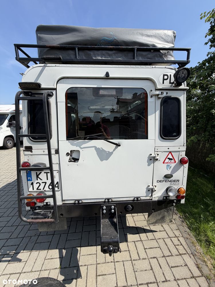 Land Rover Defender - 2