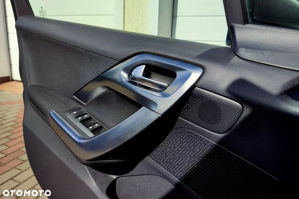 Peugeot 2008 - 23
