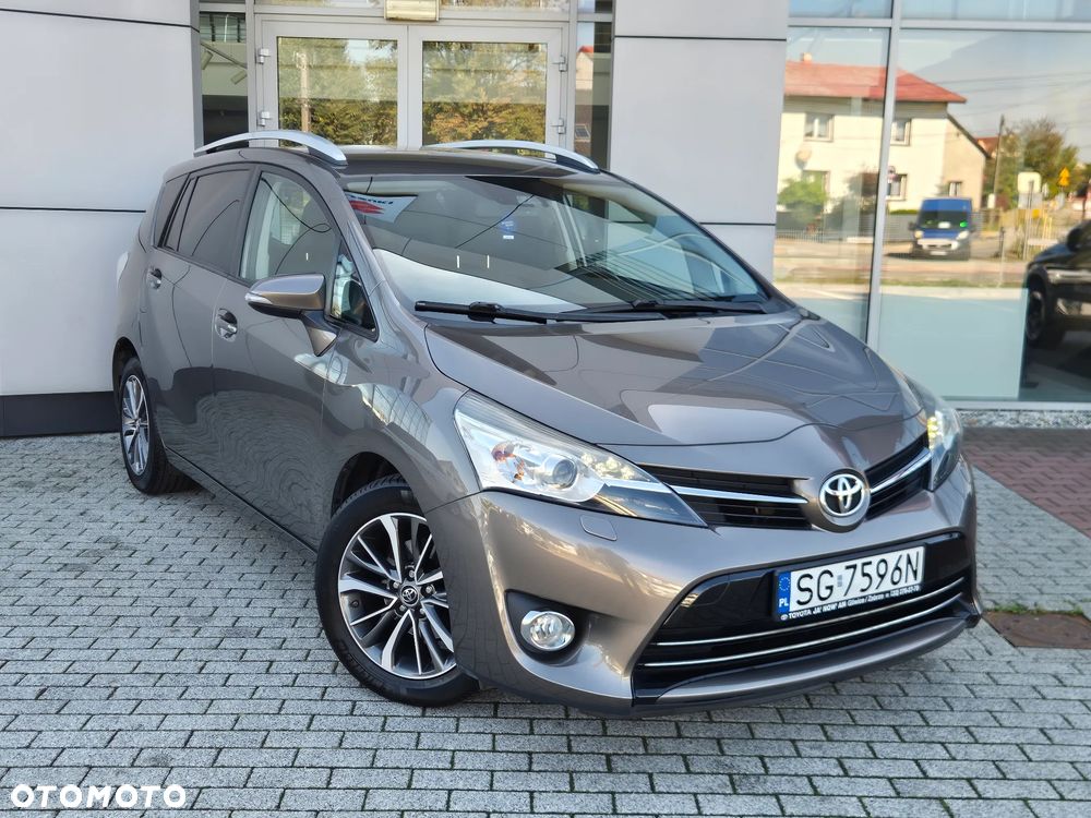 Toyota Verso 1.8 Prestige 7os - 4