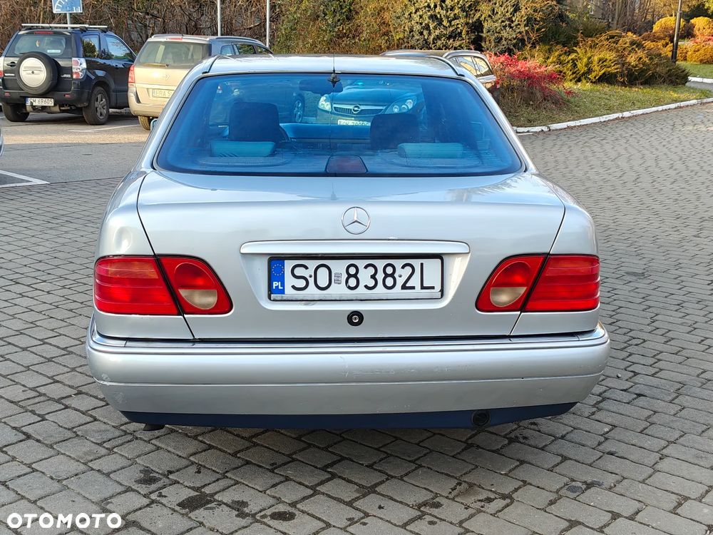 Mercedes-Benz Klasa E - 13