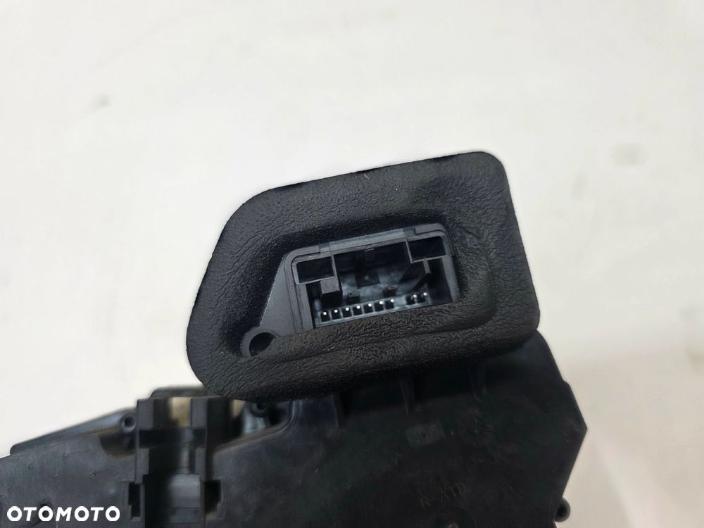 ZAMEK DRZWI PRAWY TYŁ AUDI A6 C8 4K0839016Q 9 PIN - 7