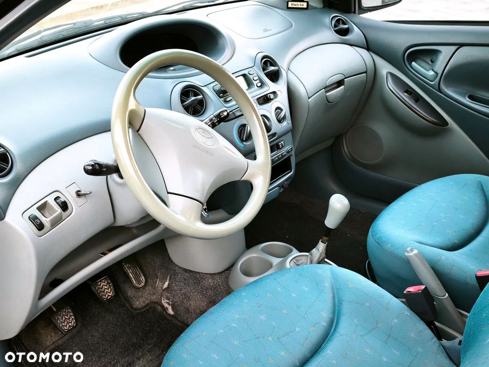 Toyota Yaris 1.0 Pak1 - 10