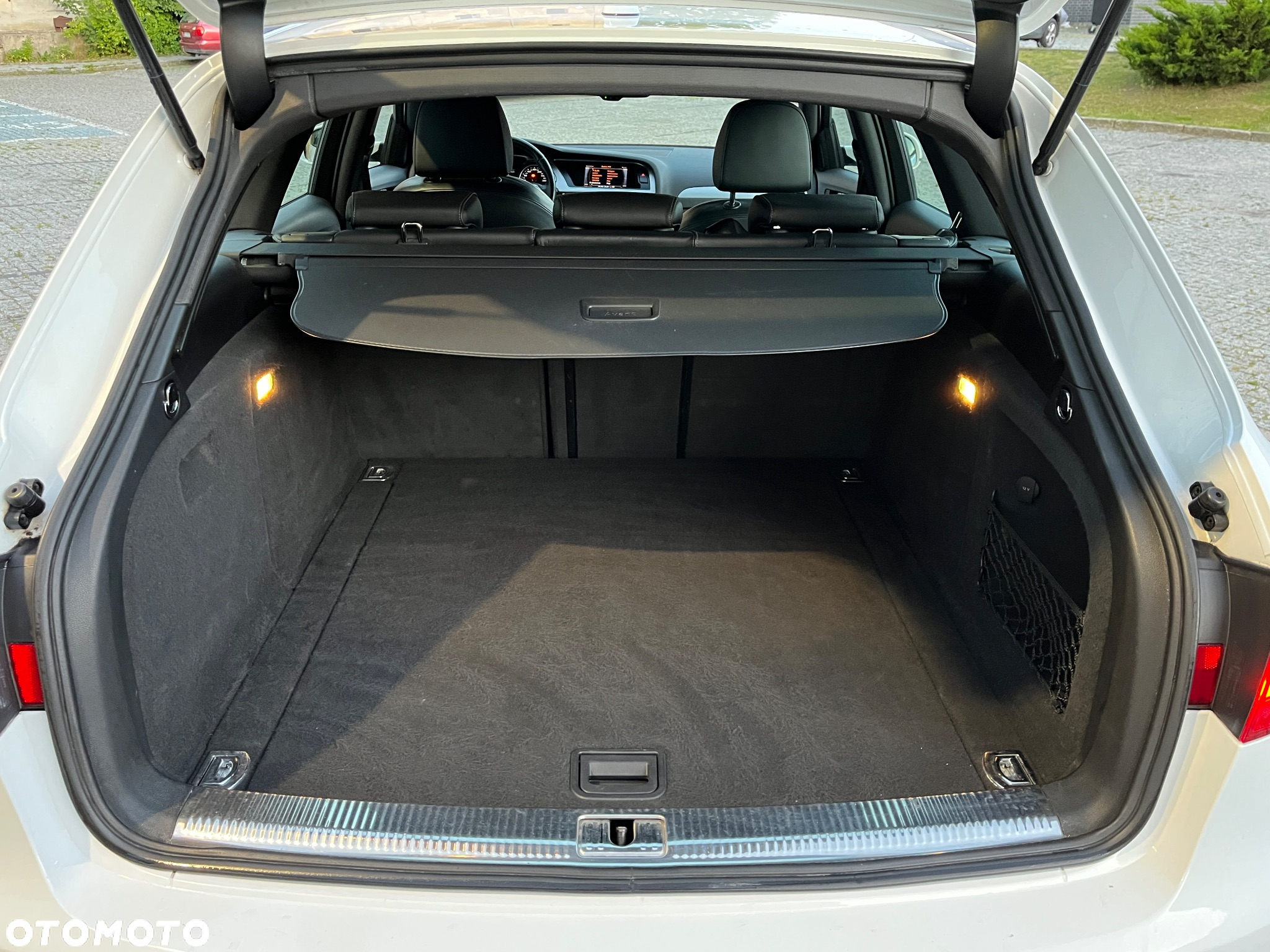 Audi A4 Avant 2.0 TDI DPF clean diesel S line Sportpaket - 16