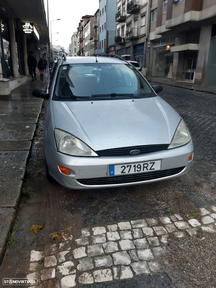 Ford Focus 1.4 Ambiente - 14