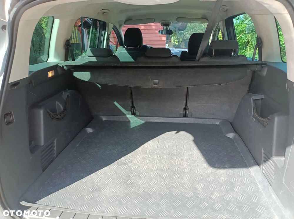 Peugeot 5008 1.6 BlueHDi Active - 11