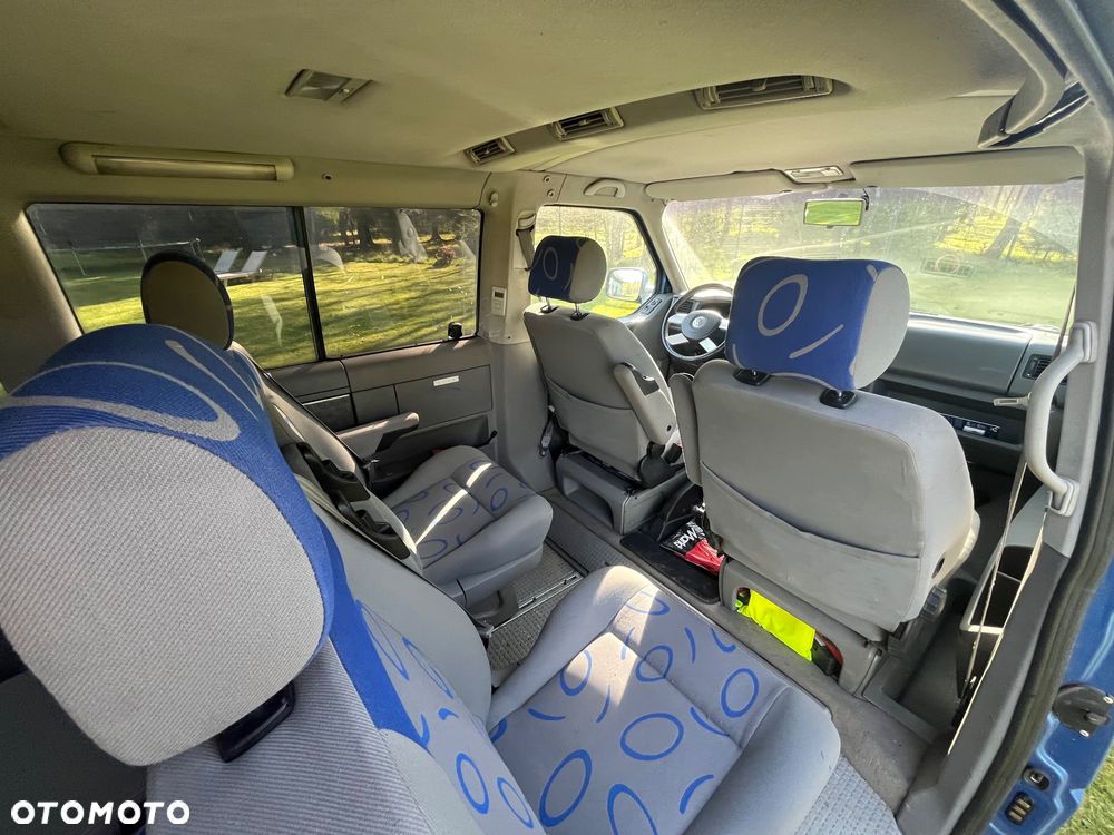 Volkswagen Multivan - 9