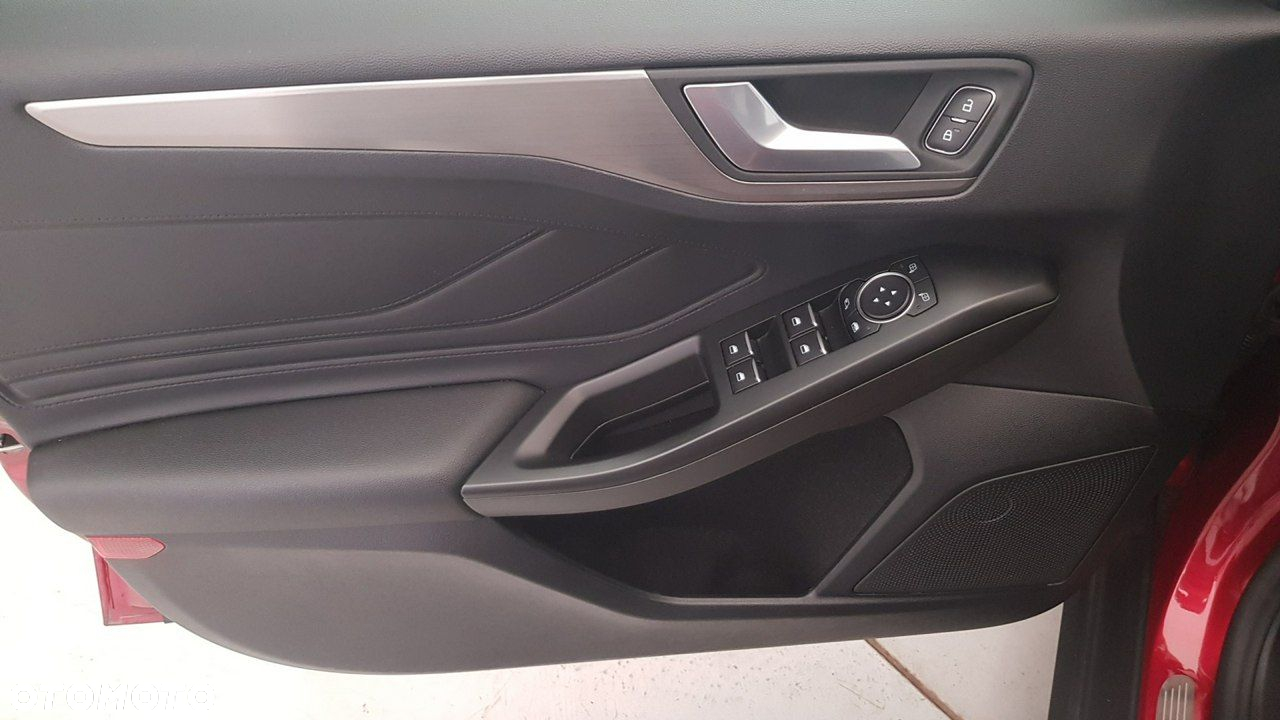 Ford Focus - 24