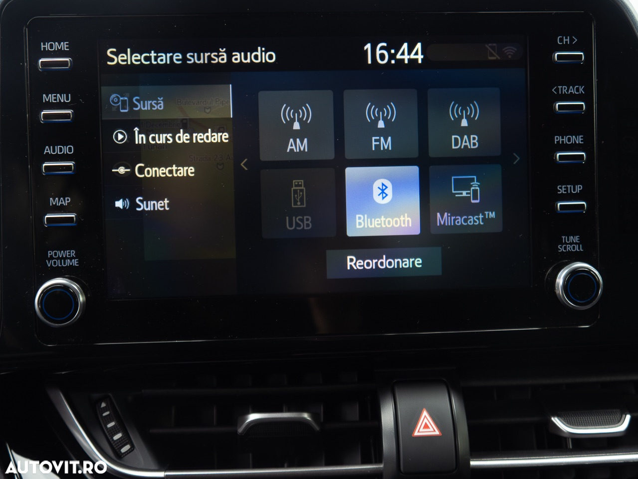 Toyota C-HR 1.8 Hybrid Business Edition - 12