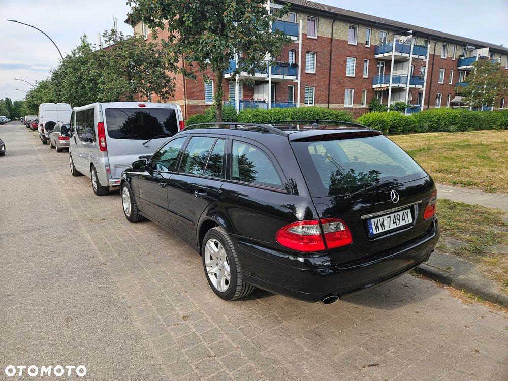 Mercedes-Benz Klasa E 200 Kompressor Classic - 4