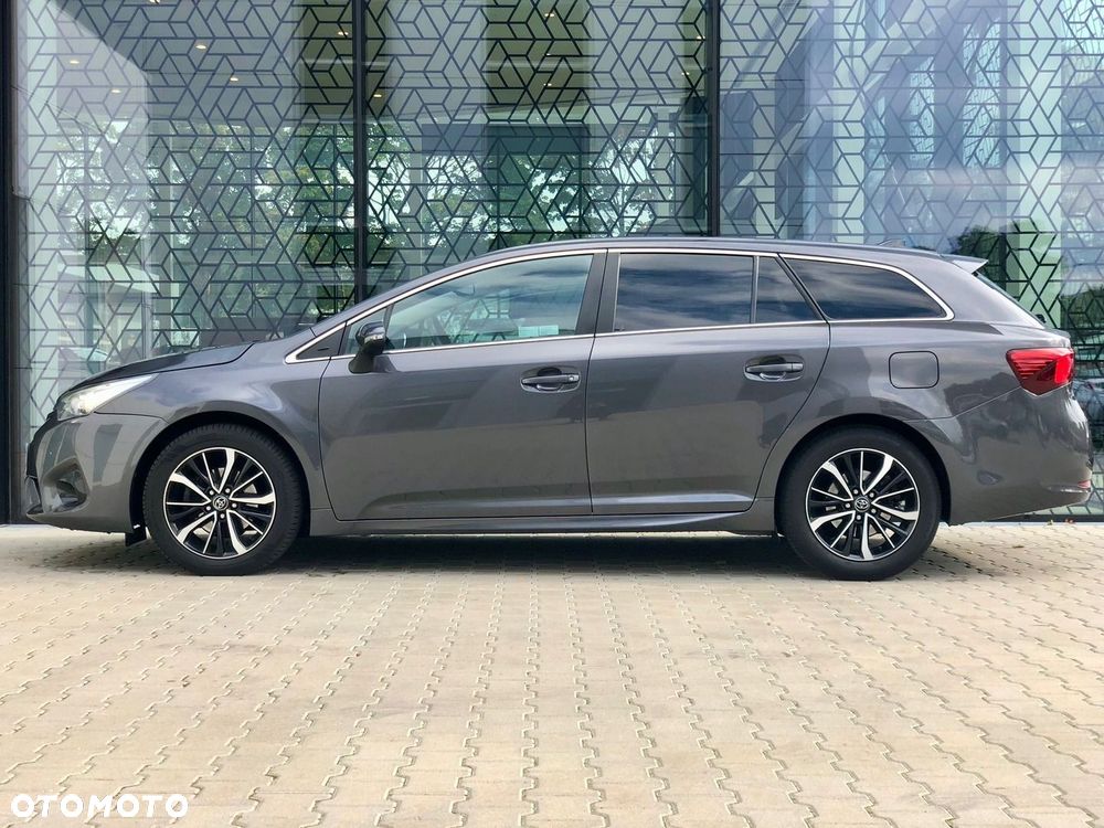 Toyota Avensis - 3