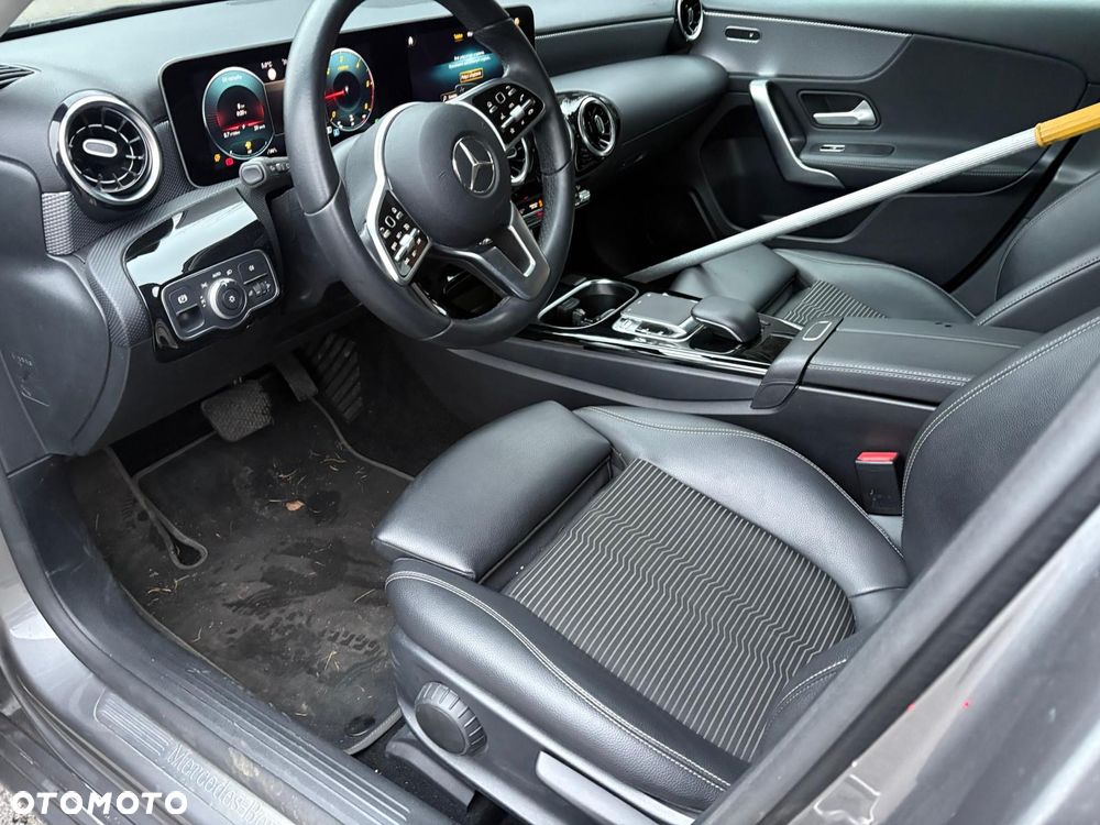 Mercedes-Benz Klasa A 180 d 7G-DCT Edition 19 - 9
