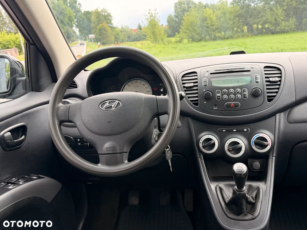 Hyundai i10 1.1 Base - 11