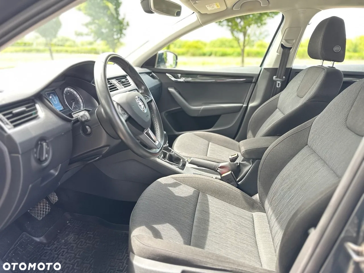 Skoda Octavia 1.5 TSI ACT Style DSG - 10