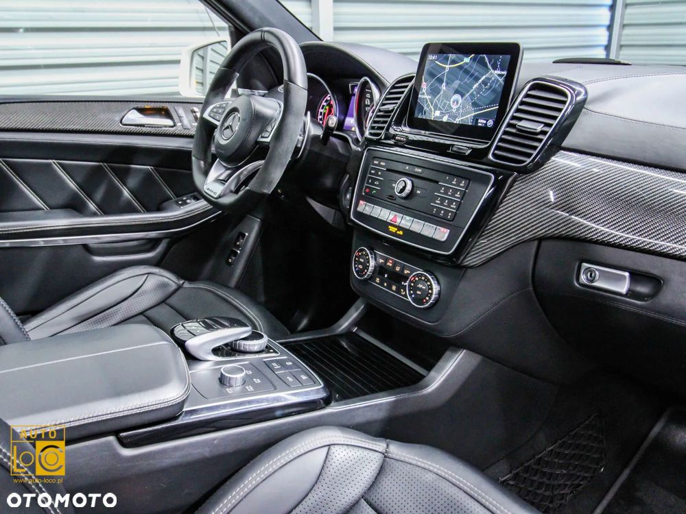 Mercedes-Benz GLS - 19