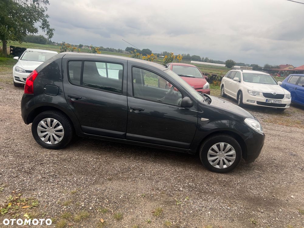 Dacia Sandero - 4