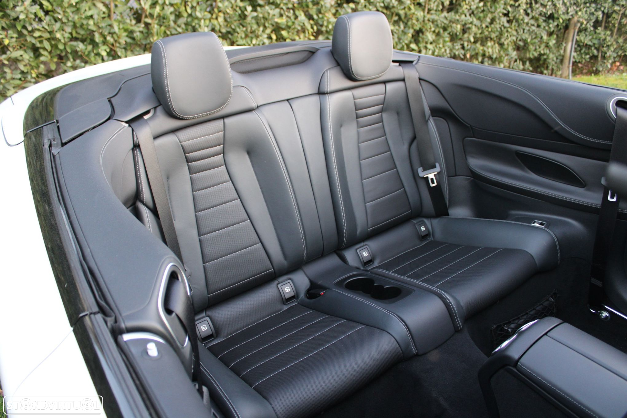 Mercedes-Benz E 220 d AMG Line - 34