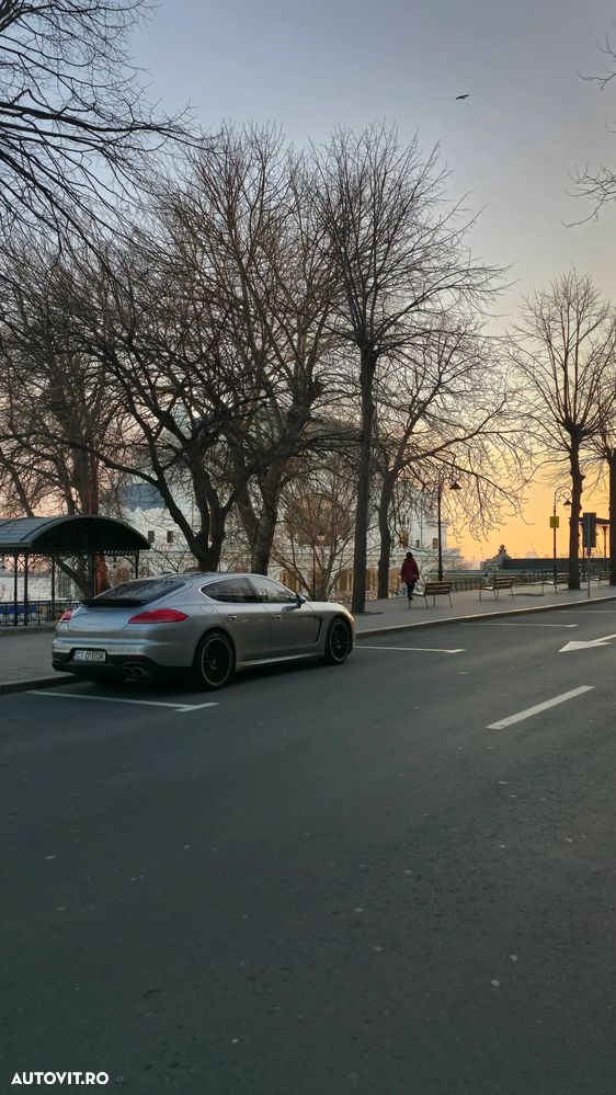 Porsche Panamera 3.0 PDK 4S - 32