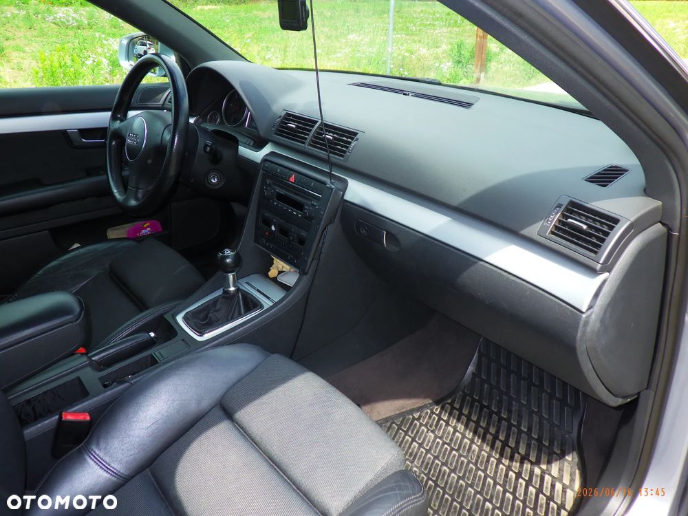 Audi A4 Avant 2.5 TDI - 14