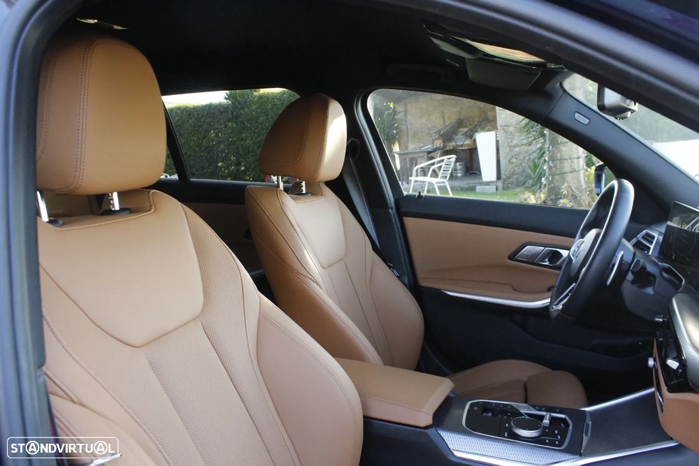 BMW 330 e Touring Pack Desportivo M Pro Auto - 22