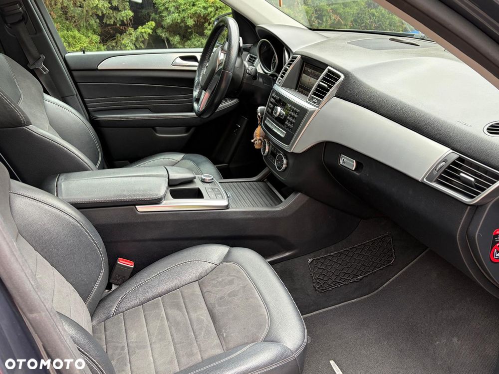 Mercedes-Benz ML 350 BlueTEC 4-Matic - 6