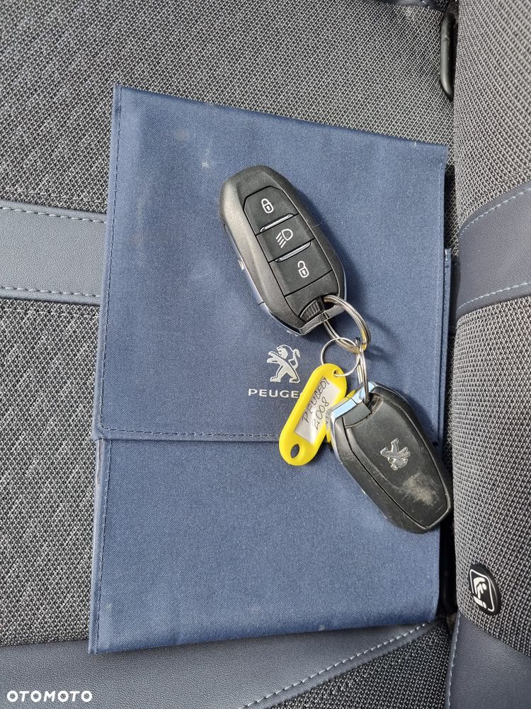 Peugeot 2008 BlueHDi 130 EAT8 Allure Pack - 13