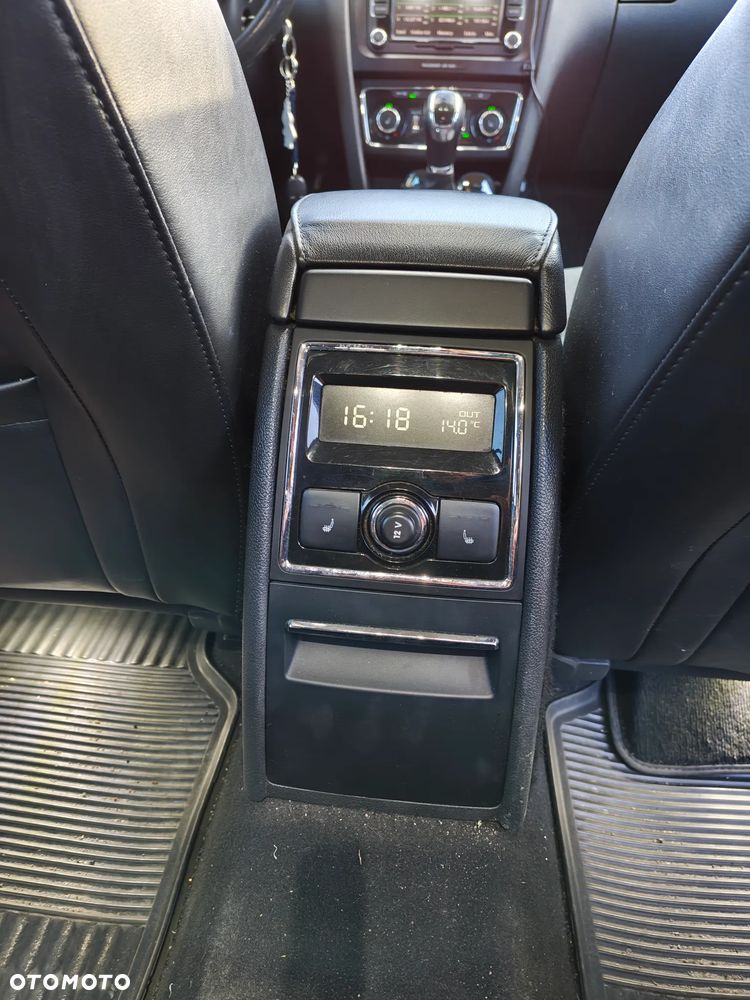 Skoda Superb 2.0 TDI Platinum - 13