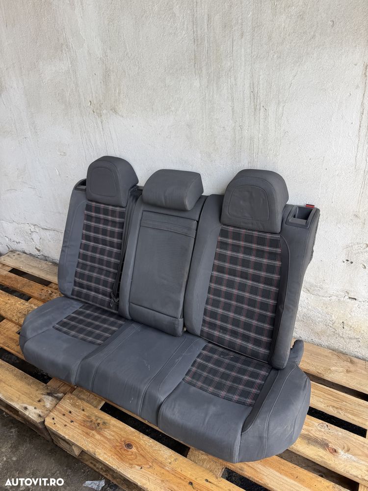 Interior volkswagen golf gti - 4